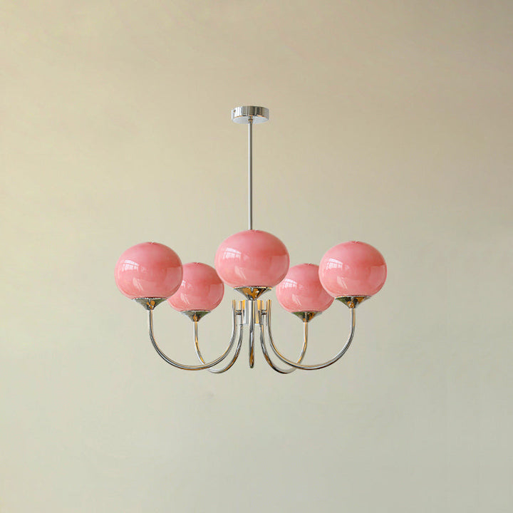 Innenraumbeleuchtung, Kronleuchter aus Glas und Gold, modern.