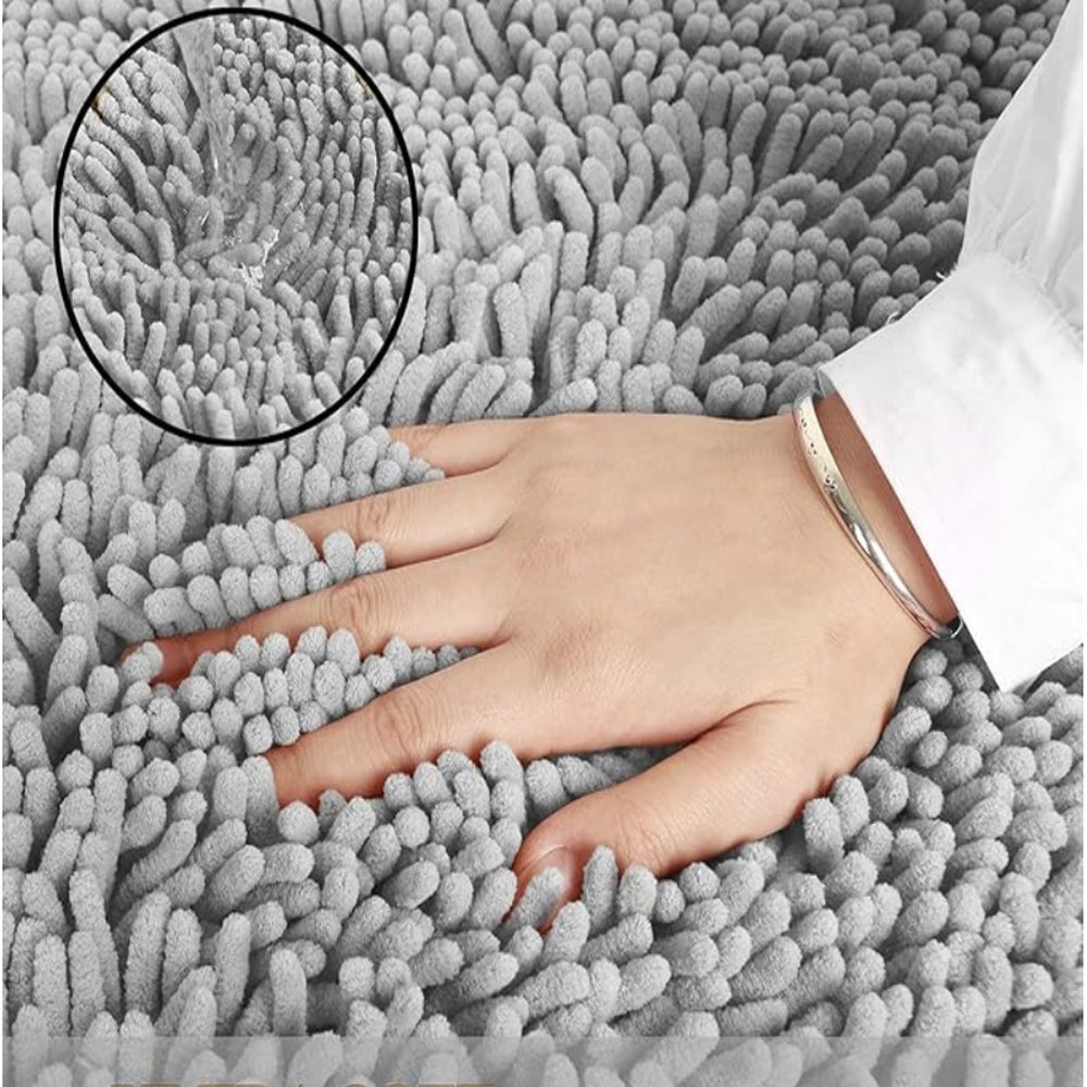 Plüschiger Chenille Badvorleger, super weich und komfortabel für Ihre Füße; waschbar und saugfähig.