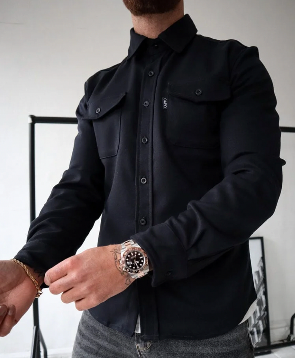 Detailansicht Kragen und Manschette des Herren Herbsthemdes Rocco, klassisches Design für Eleganz und Komfort.
