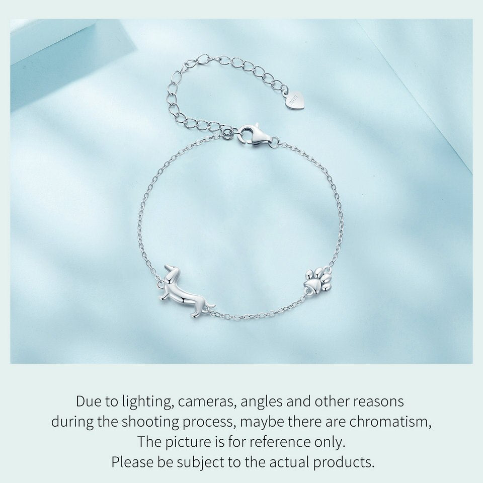 Edles Dackel-Armband für Damen, ein Symbol der Tierliebe. Ideales Geschenk für Hundefreunde.