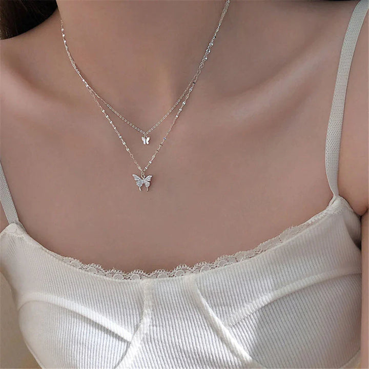 Natur-inspiriertes Schmetterling Halsketten-Set aus hochwertigem Silber mit Zirkonia-Details.