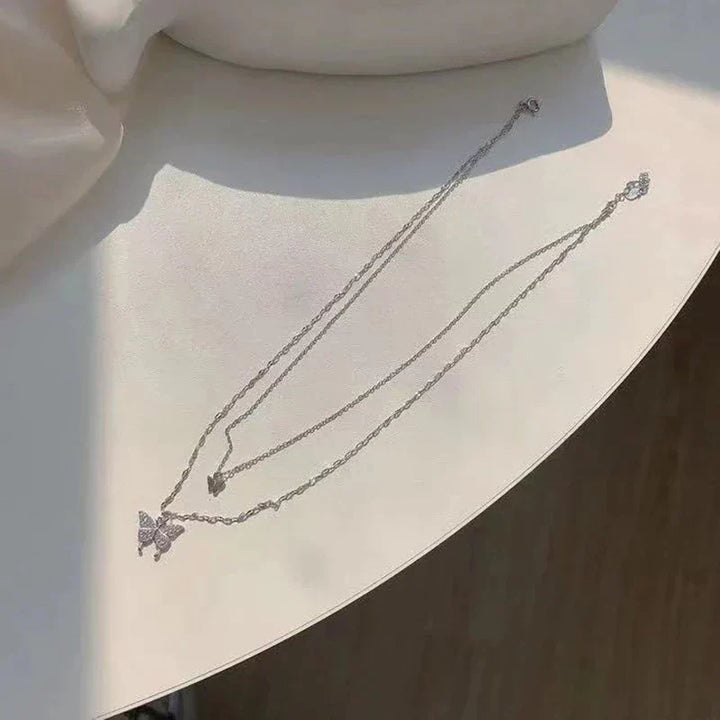 Edle Silberkette für Damen mit elegantem Zirkon-Schmetterling, eine perfekte Geschenkidee für Sie.