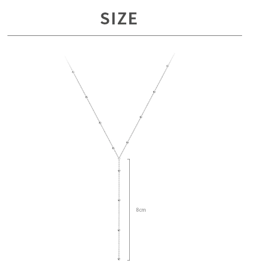 Moderne Quastenkette für Damen, elegant und v-förmig. Schlüsselbeinkette als stilvolles Accessoire, silberbeschichteter Damenschmuck.