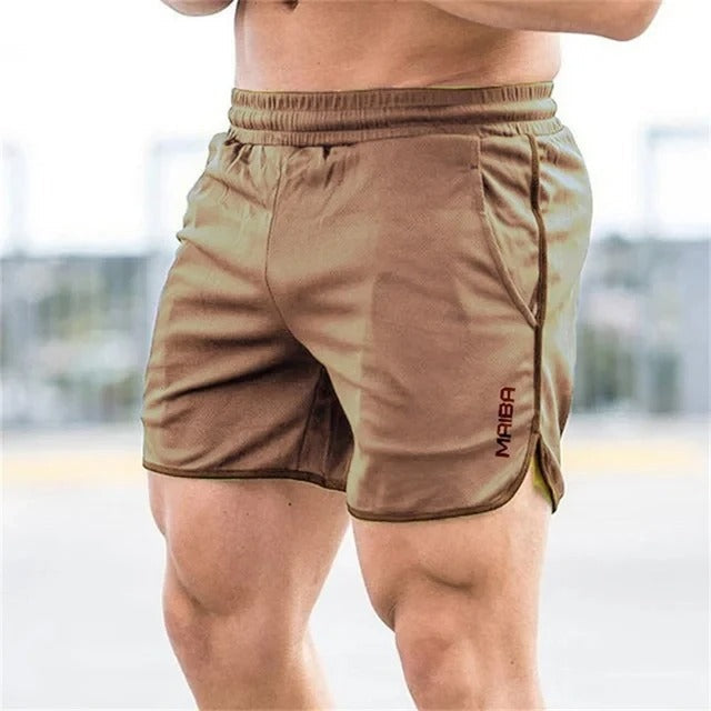 Seitliche Ansicht der Herren Badeshorts Slim Fit. Ideale Schwimmhose für sportliche Aktivitäten am Strand & Pool.
