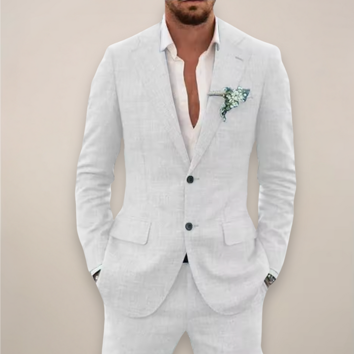 Detail eines eleganten Herren-Sommeranzugs. Hochwertiger Zweiteiler, stilvoll und zeitgemäß geschnitten.