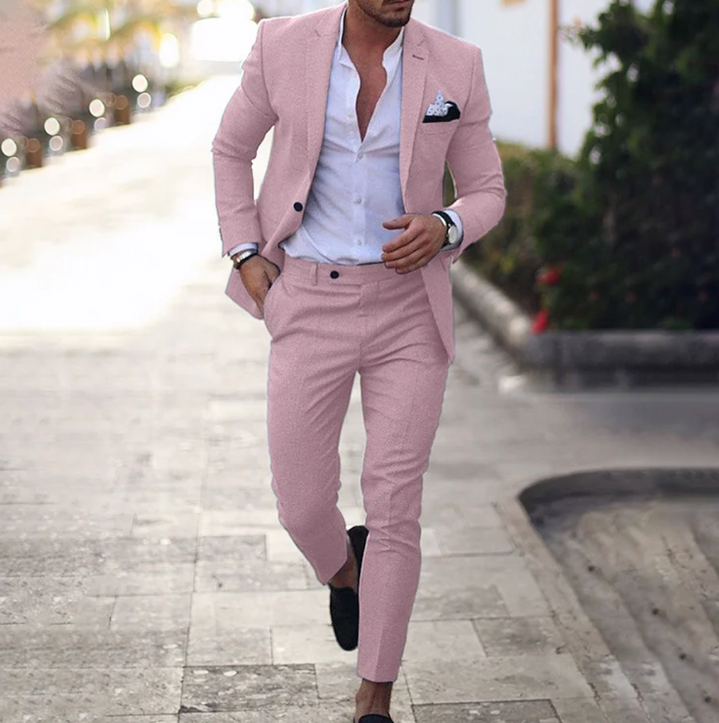 Smarte Herren Business Casual Kleidung: Komplettes Set aus stilvollem Blazer und passender Hose für Männer.