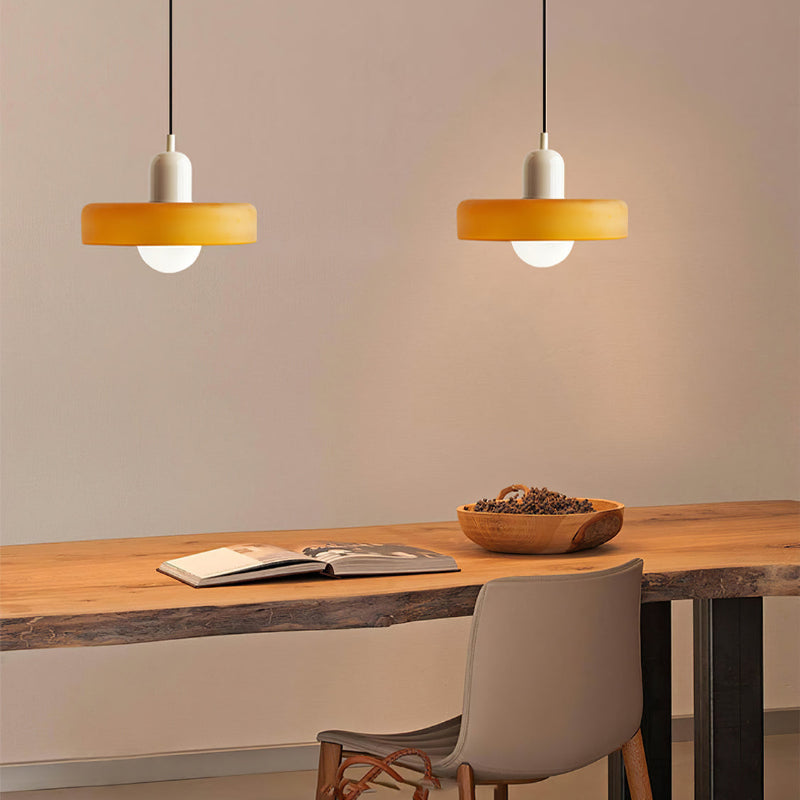 Designer Buntglas Lampe, farbenfroh. Moderne Hängelampe, dekorative Pendelleuchte.