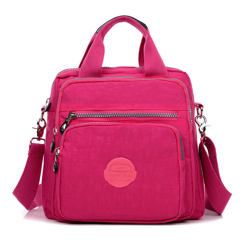 Wasserfeste Nylon Damen Tasche: FlexiBag als 3-in-1 Schultertasche, Rucksack oder elegante Umhängetasche.
