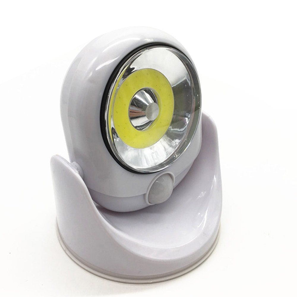 Vielseitige LED Leuchte für Innenräume, dimmbar, kabellos, mit Bewegungssensor; ideal als Schrank- & Flurlicht.