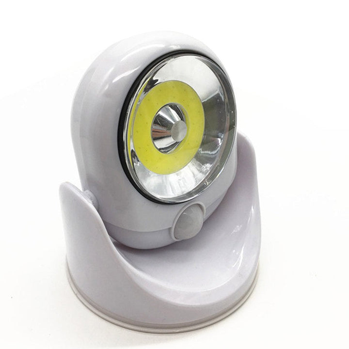 Vielseitige LED Leuchte für Innenräume, dimmbar, kabellos, mit Bewegungssensor; ideal als Schrank- & Flurlicht.