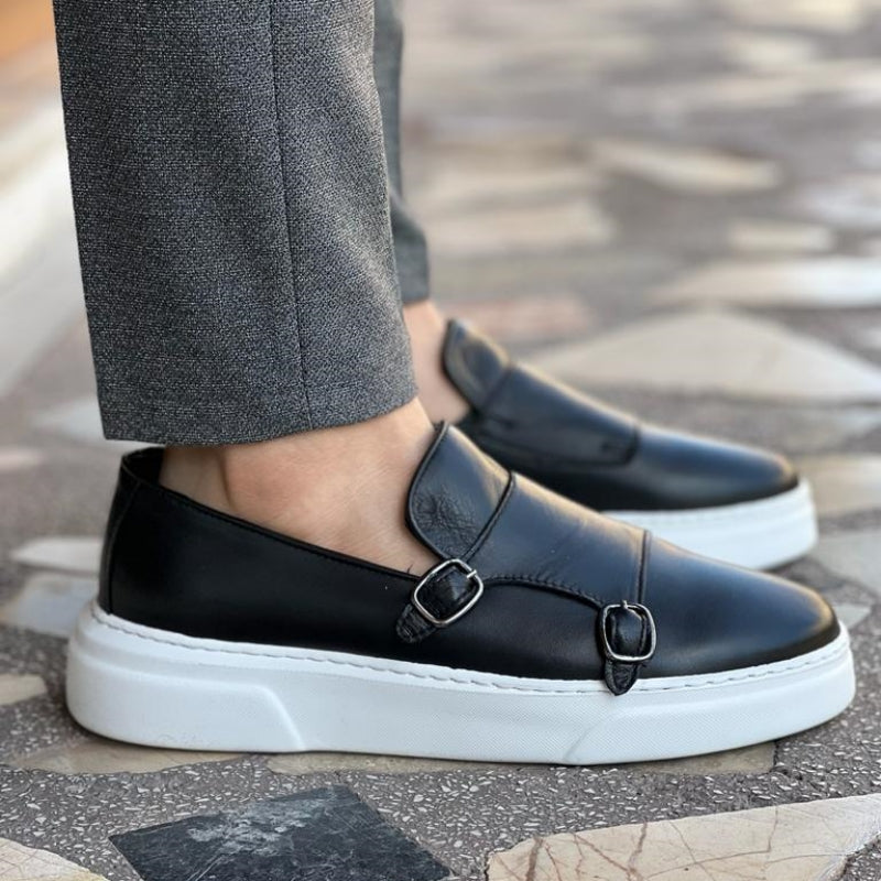 Hochwertige Leder Slip-On Loafers für Herren, Modell Lorenzo. Bequeme & stilvolle Mokassins für den Alltag.