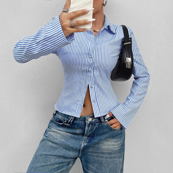 Elegantes Damen Business Blusenshirt, gestreift, mit Kentkragen, tailliert für einen professionellen Look.