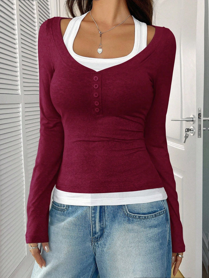 Bequemes Damen Langarmshirt für den Alltag, figurbetont geschnitten mit U-Ausschnitt. Schmeichelhaft & praktisch.