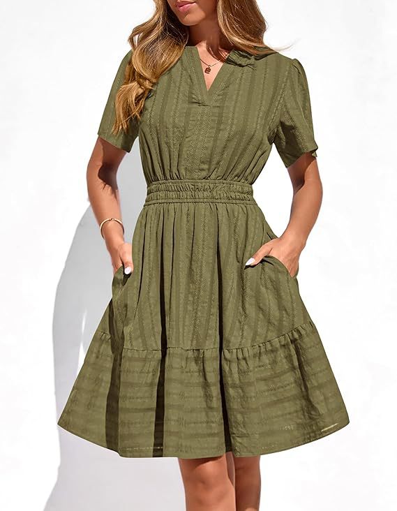 Lässiges Damen Midikleid, V-Ausschnitt, Smokbund, Stufenrock und Taschen für entspannte Tage.