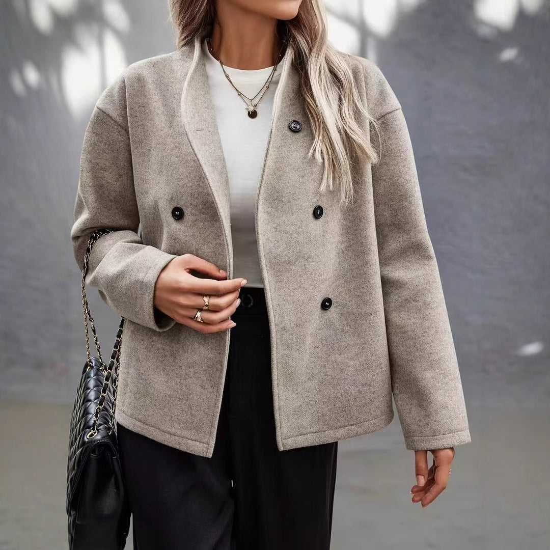 Damen Khaki Blazerjacke für eleganten Business-Look & stilvolle Freizeit. Klassisch & vielseitig.