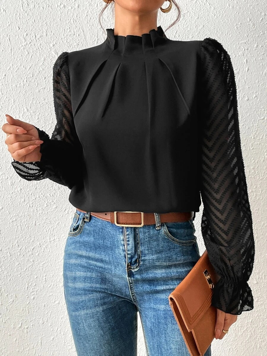Moderne Damen Chiffonbluse mit Stehkragen, transparenten Ärmeln, perfekt für Business und festliche Mode.