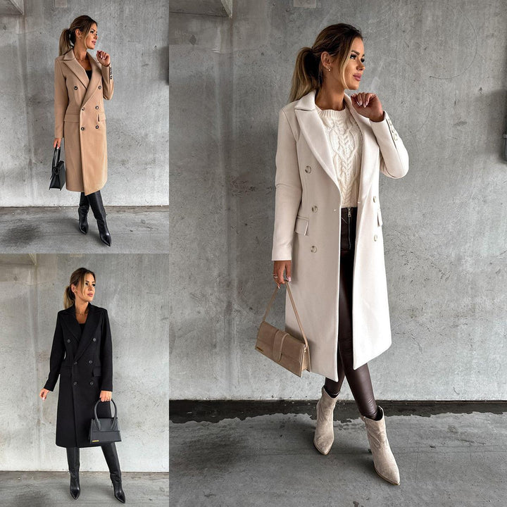 Eleganter taillierter Damen Doppelreiher-Mantel in klassischem Design für Herbst und Business.