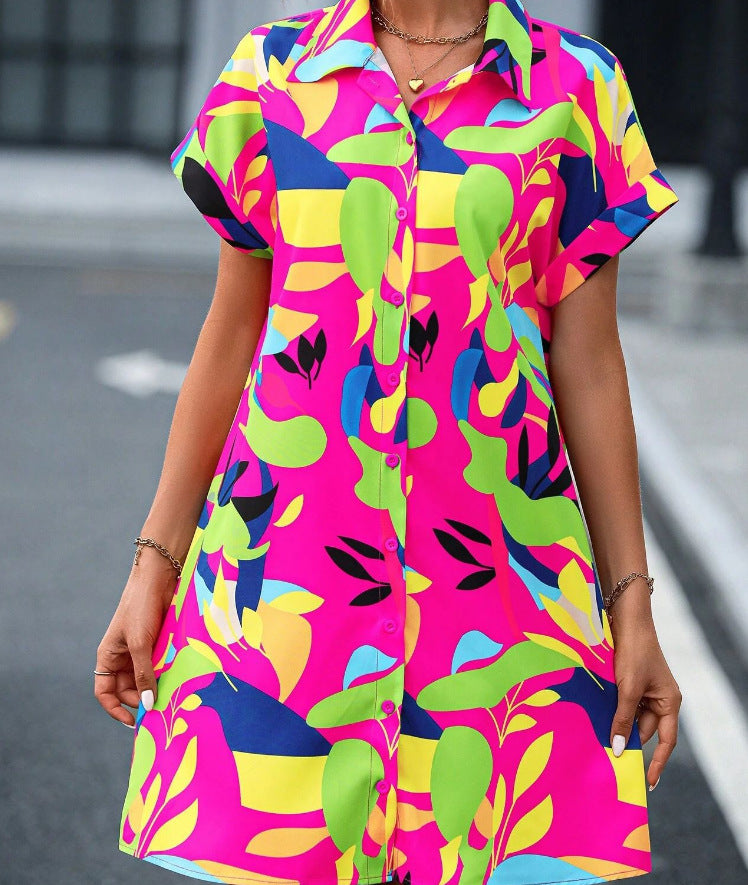 Damenkleid mit floralem Print, Knopfleiste, Reverskragen & lockerem Schnitt – ideal für Frühling/Sommer.