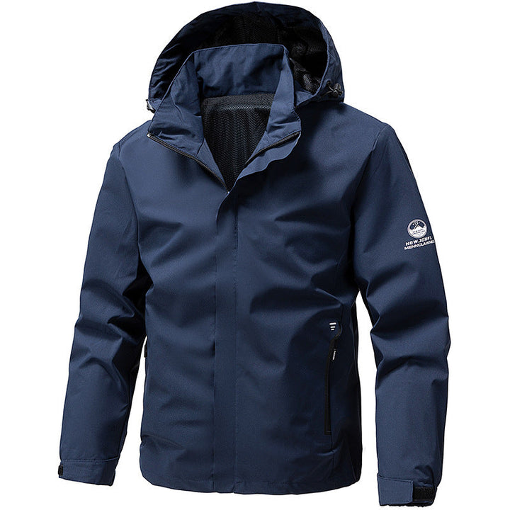 Winddichte Herren Outdoorjacke Drune schützt zuverlässig bei Wanderungen, Sport & Freizeit. Atmungsaktiv & leicht.