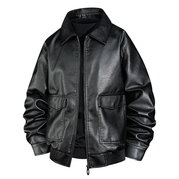 Praktische Herrenjacke mit funktionalen Taschen, robust und alltagstauglich für Herrenmode.