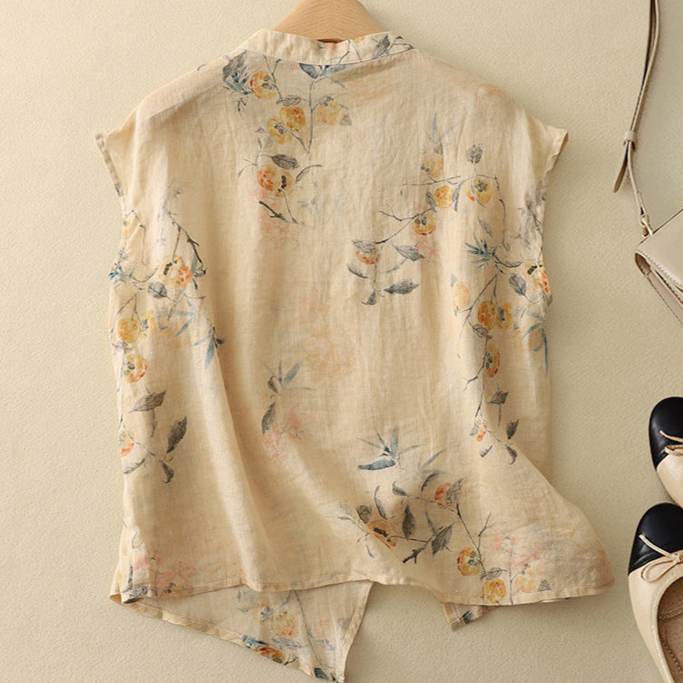 Vielseitige Kurzarmbluse für Damen mit bequemem Stehkragen und elegantem floralen Print, perfekt für warme Tage.