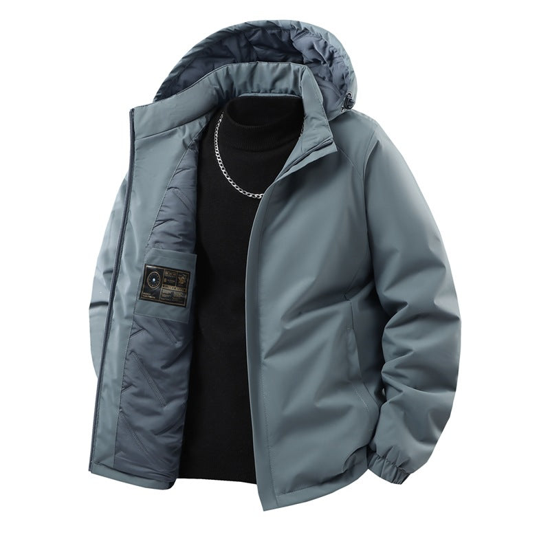 Warme Herren-Winterjacke mit Kälteschutz. Atmungsaktive Isolierjacke mit Kapuze für Outdoor und Freizeit.