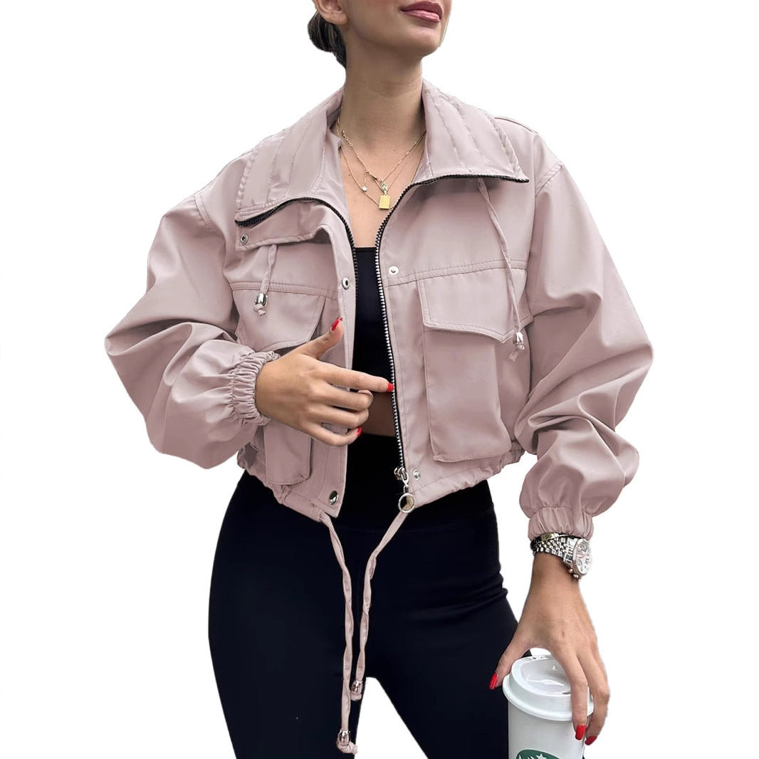 Trendige Damen Kurzjacke, sportlich-elegant, perfekt als Übergangsjacke im Frühjahr/Herbst. Modische Freizeitjacke.