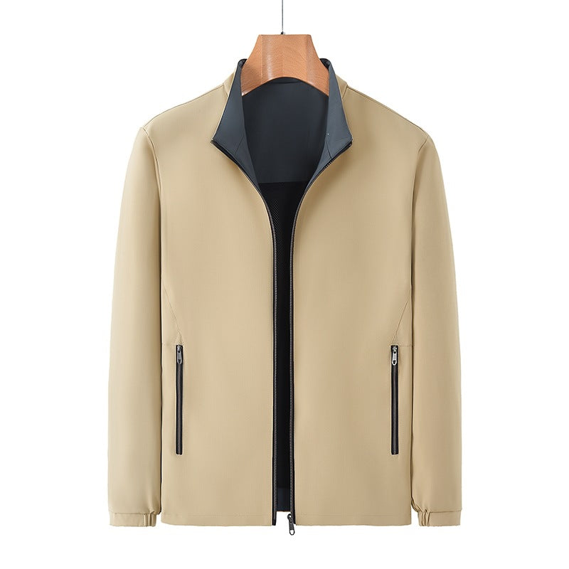 Sportliche Herren Freizeitjacke, wasserdicht und atmungsaktiv, für Komfort bei jedem Wetter.