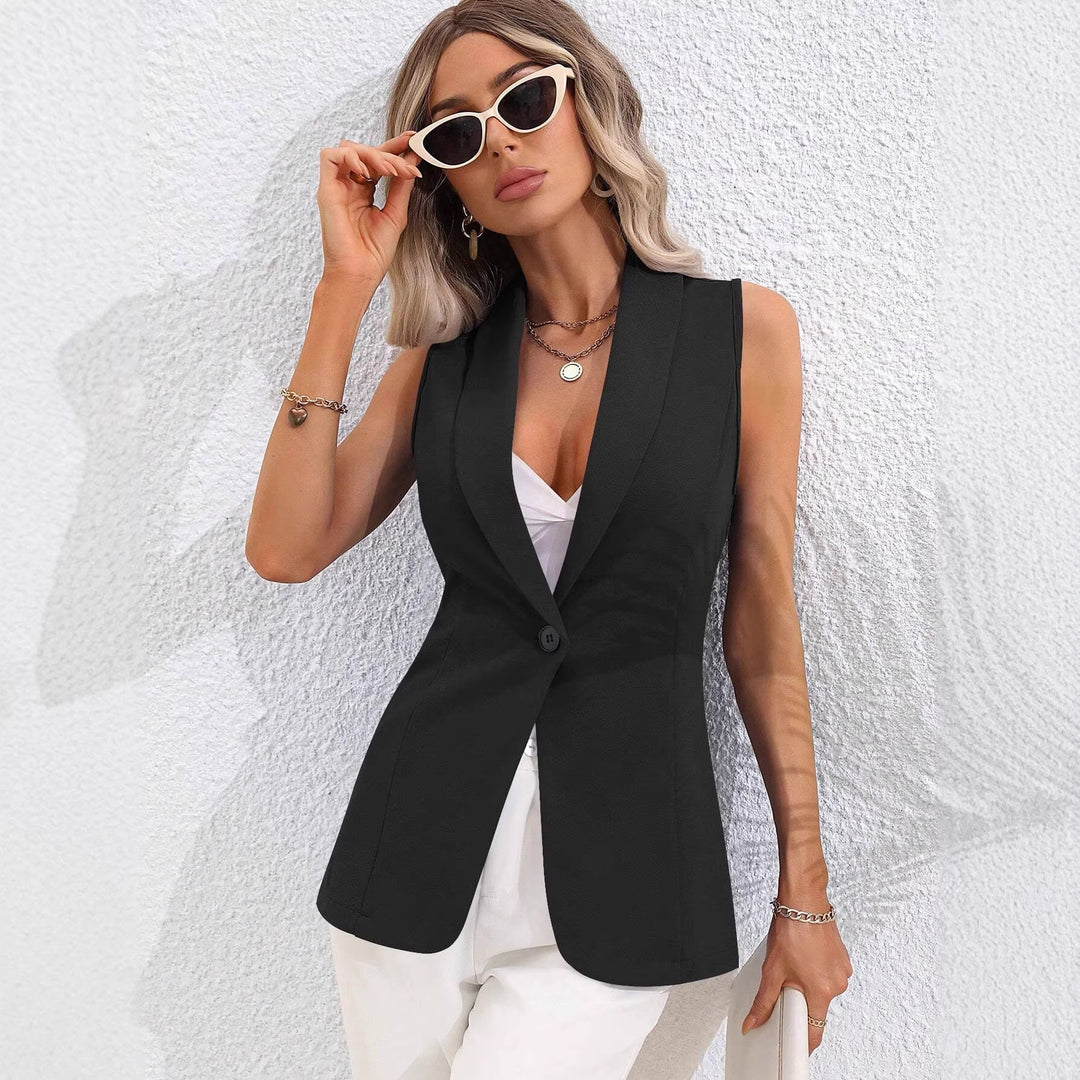 Ärmellose Blazerweste für Damen, tailliert, in Business Mode. Ideal für elegante Büro Outfits und Frauen Mode.