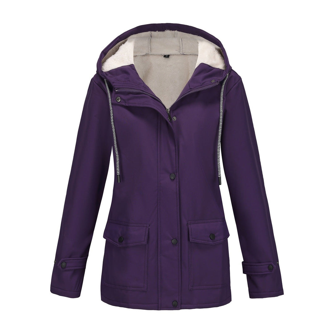 Komfortable Damen Winterjacke mit modischem Design und isolierendem Fleece-Futter.