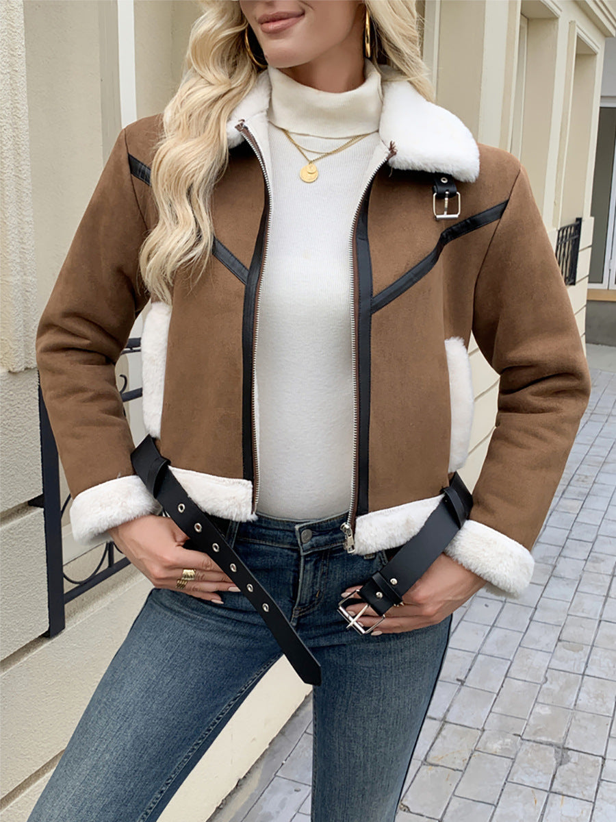 Hochwertige Damen Kuscheljacke aus braunem Teddyfell. Gemütliche & stylische Herbst-/Winterjacke.