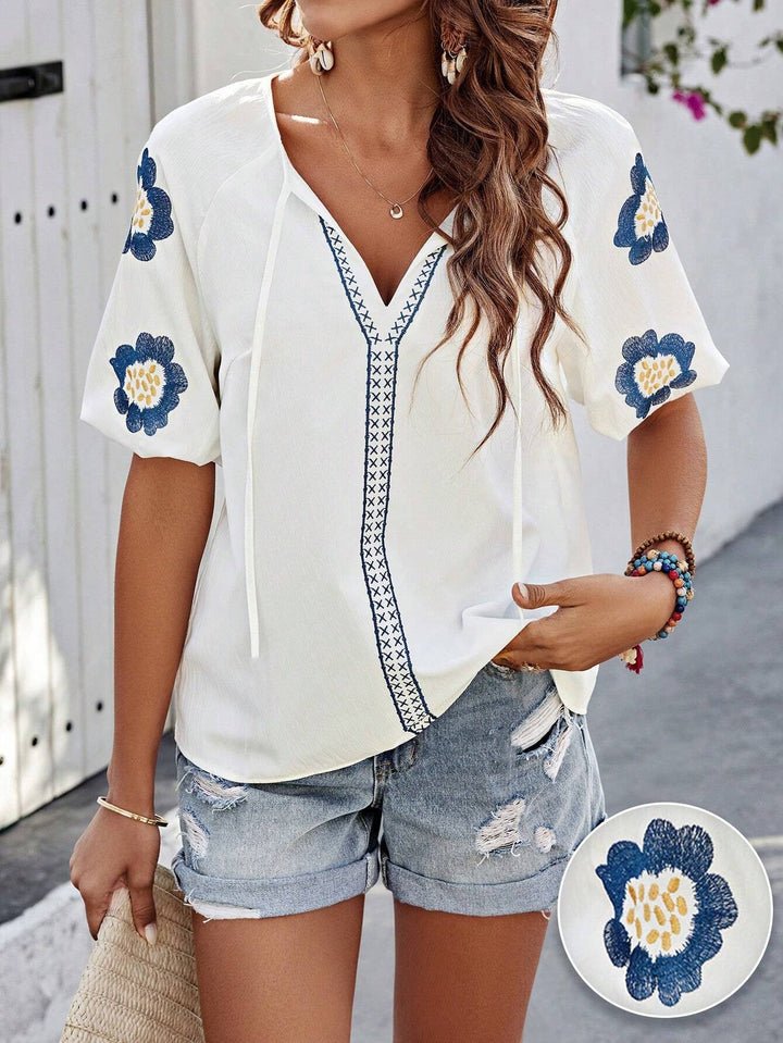 Elegante Damen Freizeitbluse: bestickte Sommerbluse im Boho-Stil. Leicht & feminin, ideal für warme Tage.