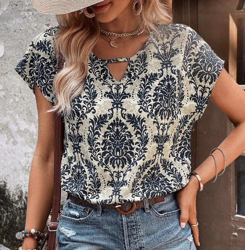 Damen Kurzarm-Bluse im Barock-Stil mit Keyhole-Detail. Ideal für einen eleganten oder lässigen Sommer-Look.