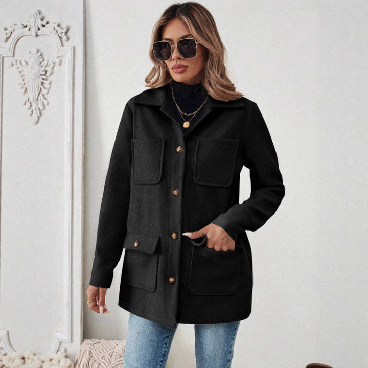 Damen Utility-Jacke, modisch und vielseitig, perfekt für den urbanen Alltag.