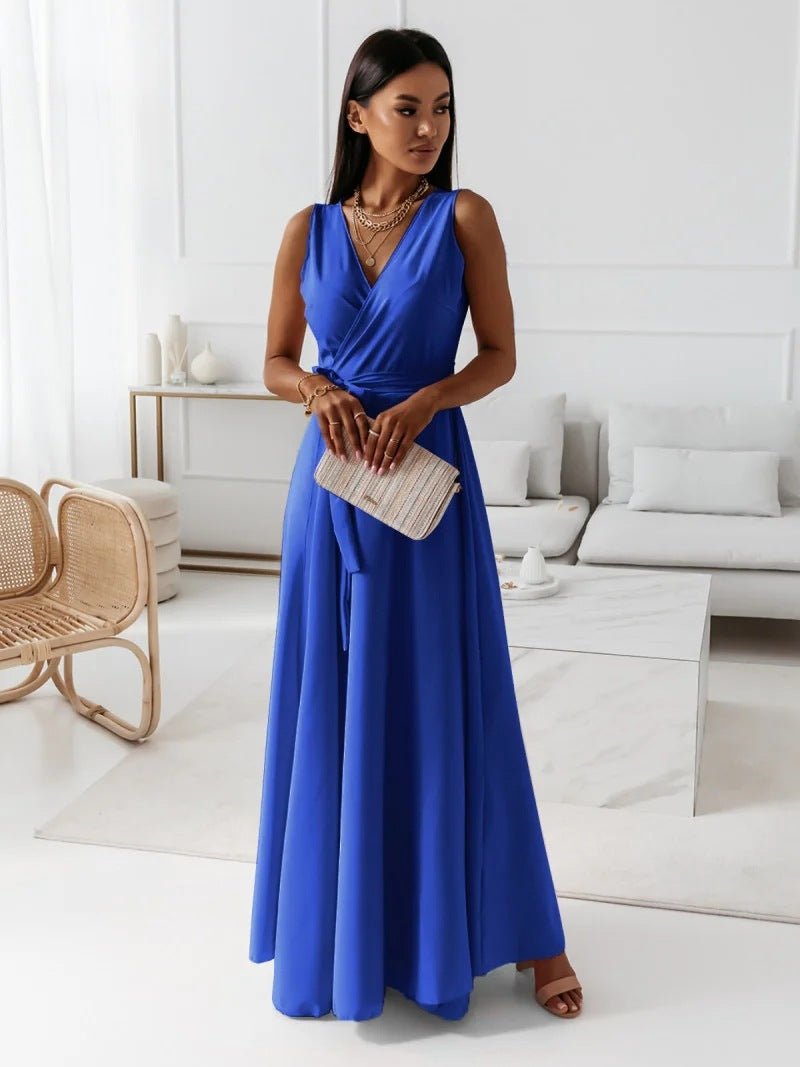 Stylisches Damen Wickel Maxikleid, festlich & elegant, als Abendmode oder Hochzeitsgast-Outfit tragbar.