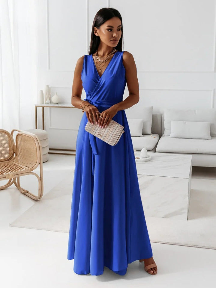 Stylisches Damen Wickel Maxikleid, festlich & elegant, als Abendmode oder Hochzeitsgast-Outfit tragbar.