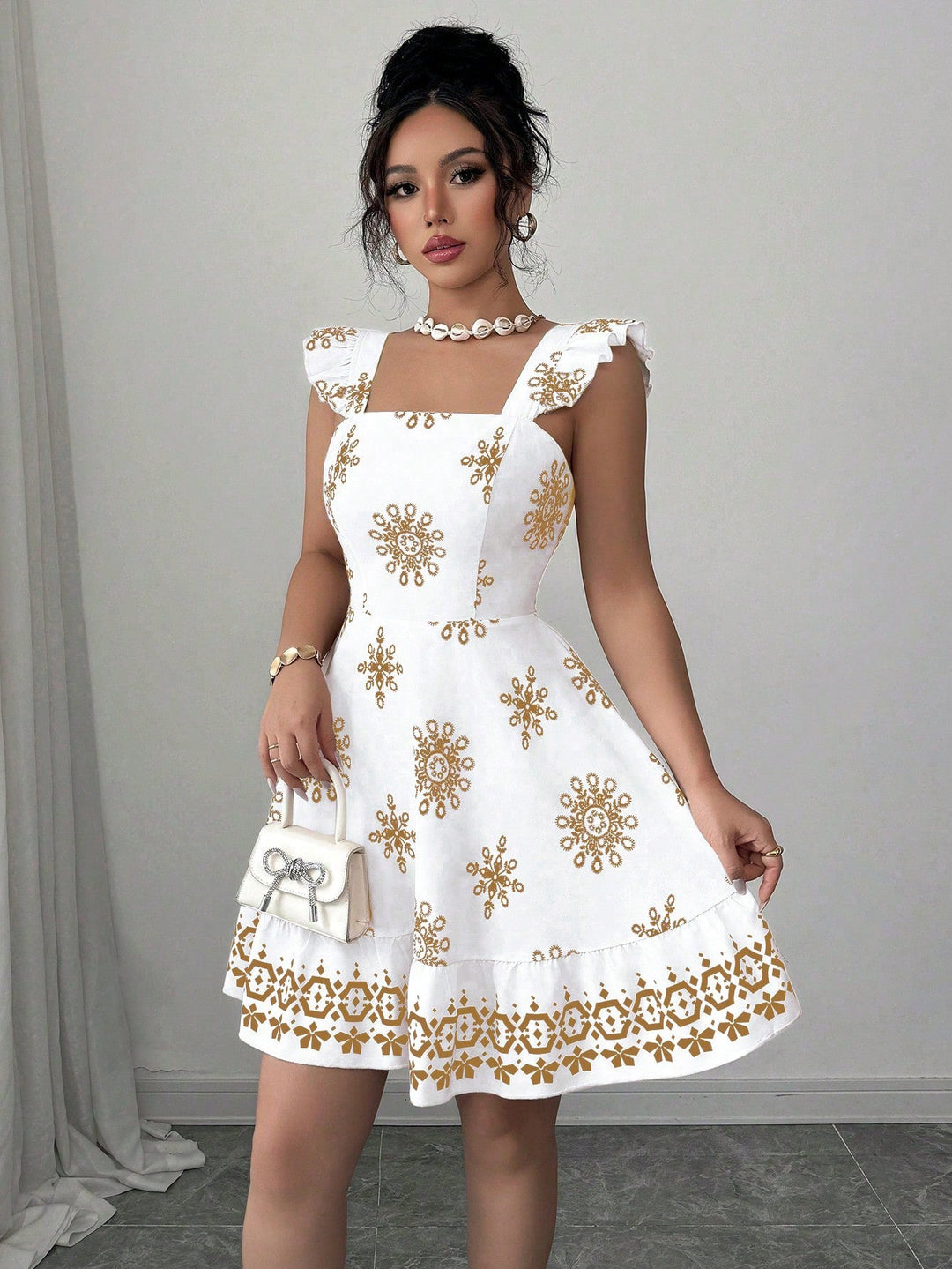 Damen A-Linie Sommerkleid mit floraler Stickerei, verspielten Rüschen-Trägern und schickem Quadrat-Ausschnitt.