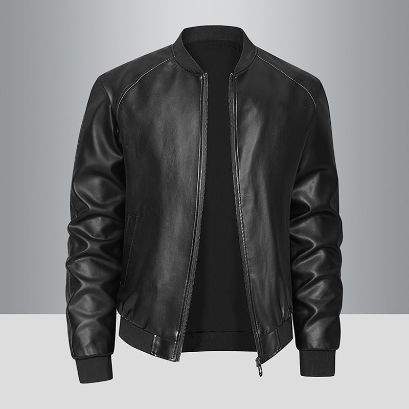 Rückenansicht der klassischen schwarzen Herren Bomberjacke. Bietet komfortablen Schnitt & modischen Look für Männer Mode.