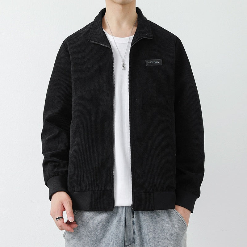 Stylische Herren Cordjacke für lässigen Komfort. Ideal als Herbstjacke und Freizeit Oberbekleidung für Männer.