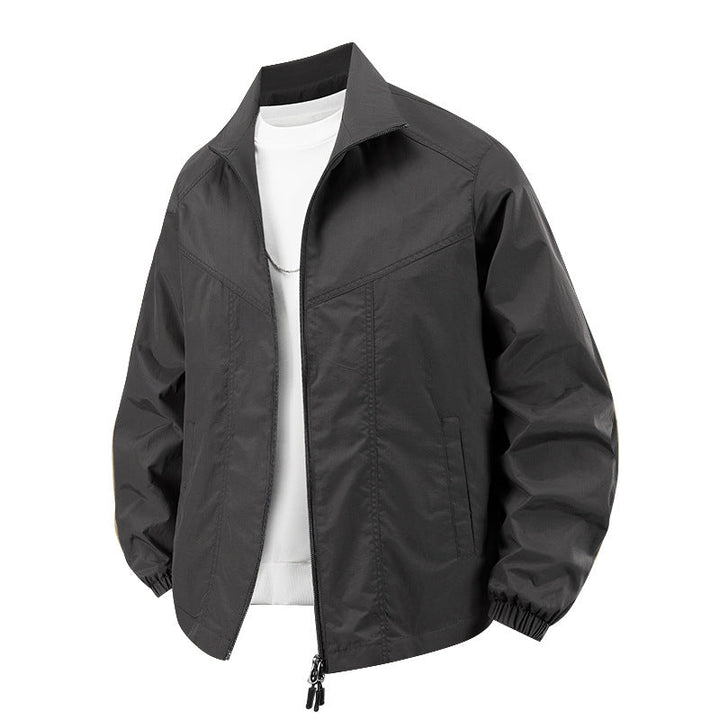 Vielseitige leichte Herrenjacke, perfekt als Übergangsjacke für Büro und Outdoor. Stilvoll und funktional.