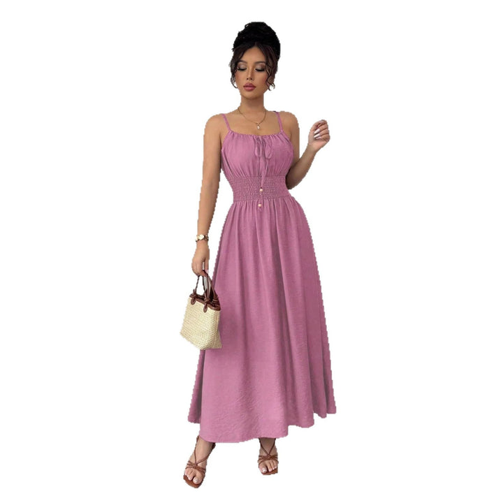 Unifarbenes Damen Midikleid mit elastischem Smokbund an der Taille & verstellbaren Spaghettiträgern.
