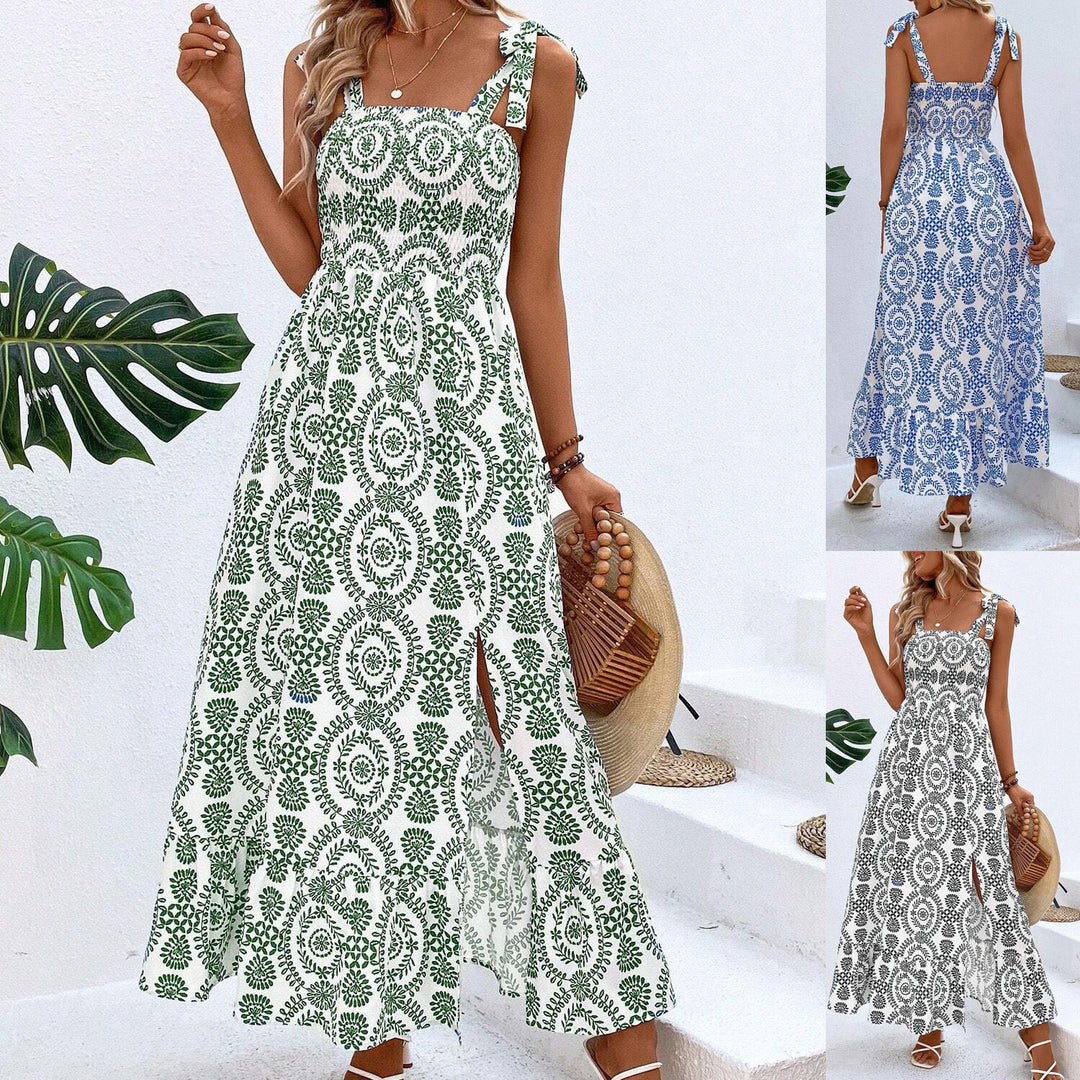Elegantes Damen Maxikleid mit Smok-Bustier, Beinschlitz und floralem Muster, ideal als Sommer- oder Strandkleid.