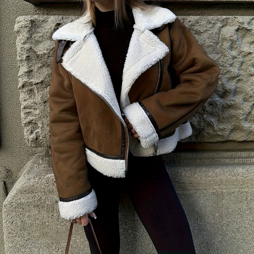 Modische, warme Damen Übergangsjacke für Herbst/Winter. Lässige braune Outdoor-Jacke für Komfort & Alltag.