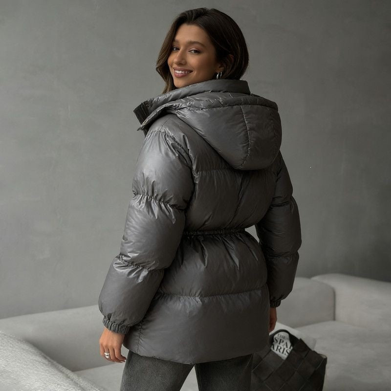 Damenjacke mit stilvollem Taillenzug für schmeichelhafte Silhouette. Modisch & funktional.