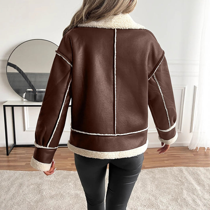 Elegante Damenjacke für Übergang & Herbst, warm und komfortabel. Lässige Outwear mit Reißverschluss für stilvolle Freizeit.