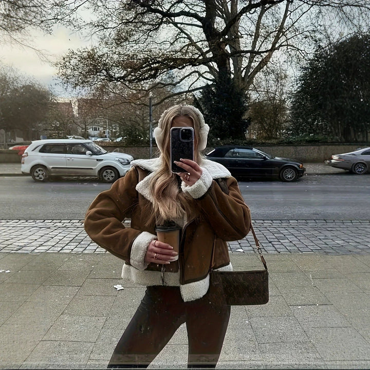 Elegante, warme Damen Herbstjacke, perfekt für den lässigen Alltag. Braune Komfort-Jacke für jede Gelegenheit.