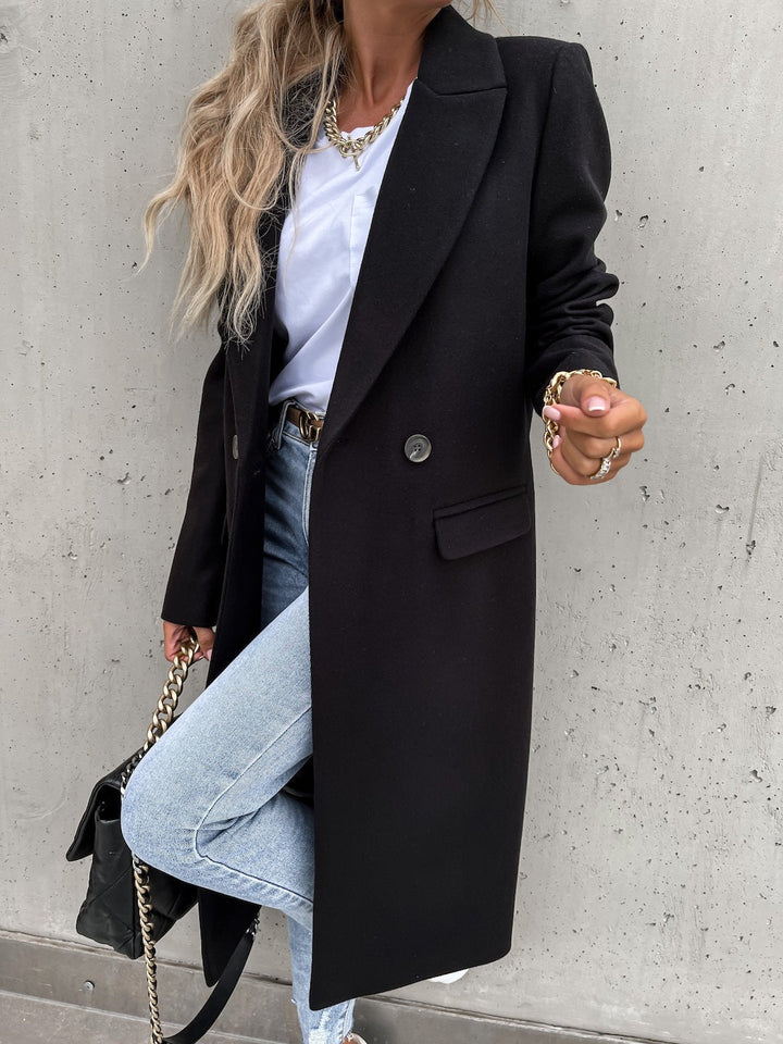 Eleganter Damen-Business-Langmantel, modisch & stilvoll. Ideal für Herbst und kühle Tage.