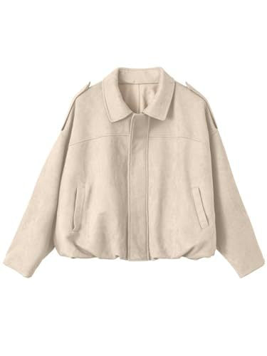 Detail der modischen Damen-Oversized-Jacke; weicher, luftiger Stoff und komfortabler Schnitt.