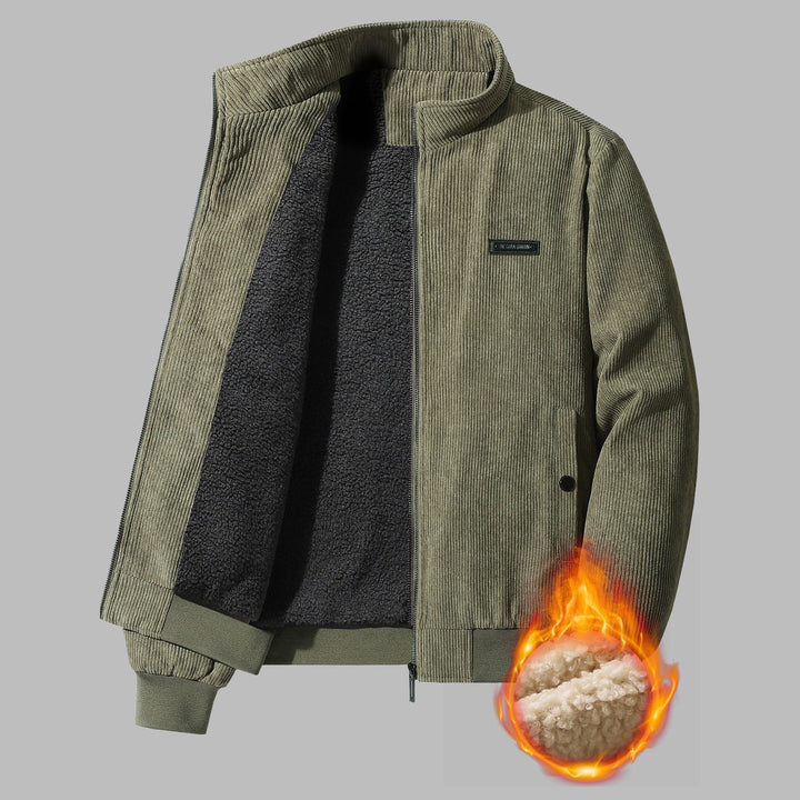 Herren Fleecejacke im Cord-Look, stilvoll und warm für Herbst und Winter. Modische Übergangsjacke.