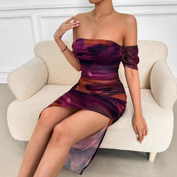 Elegantes langes Maxikleid für Damen, schulterfrei, mit Raffung und sexy Beinschlitz. Ideal für Gala & Feiern.